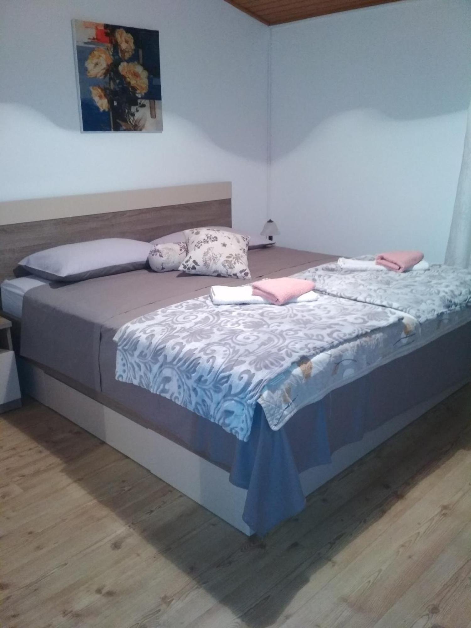 Apartments Matuc Malinska Chambre photo