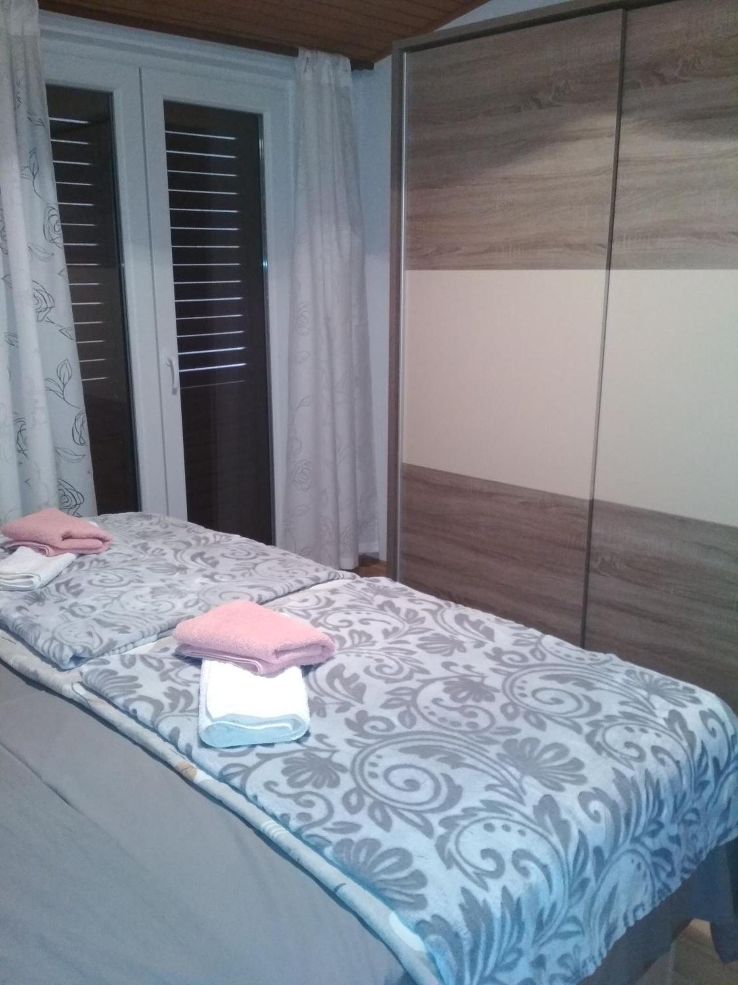 Apartments Matuc Malinska Chambre photo
