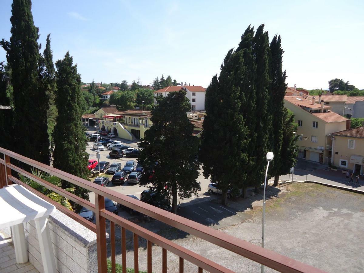 Apartments Matuc Malinska Extérieur photo
