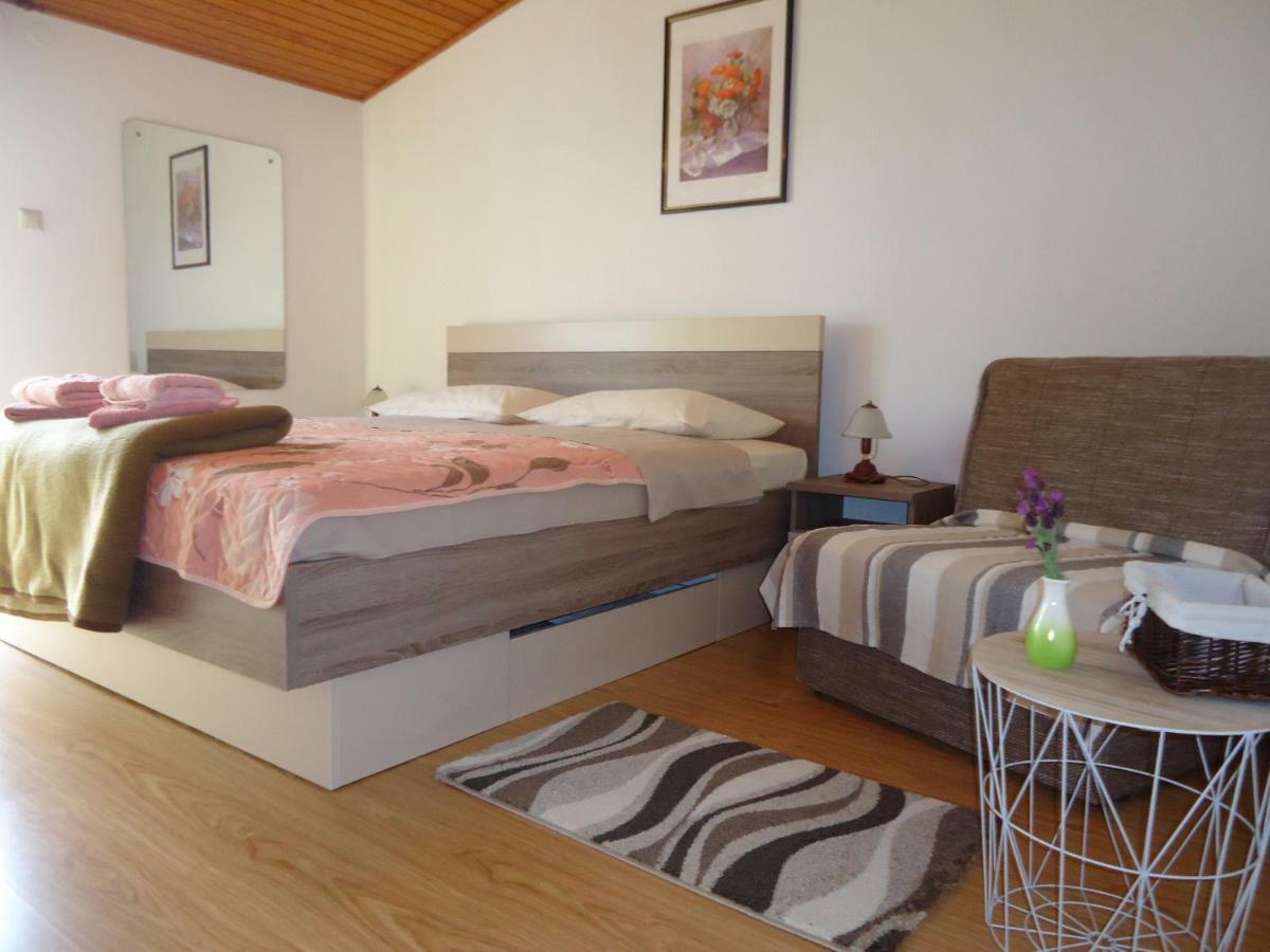 Apartments Matuc Malinska Extérieur photo