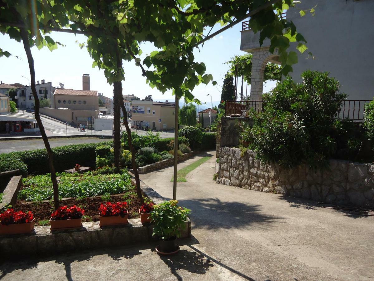 Apartments Matuc Malinska Extérieur photo