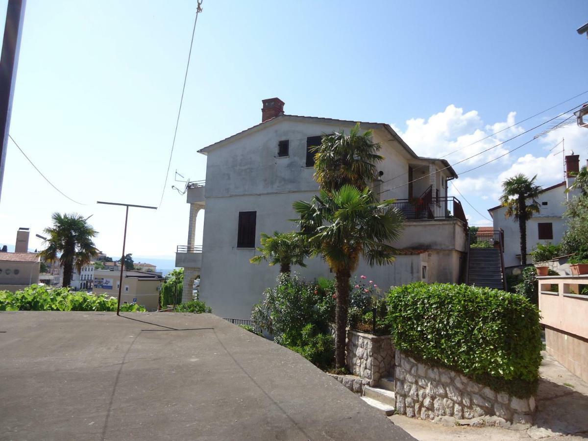 Apartments Matuc Malinska Extérieur photo